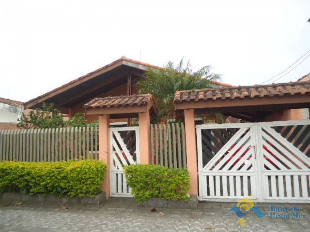 Casa para venda no bairro Ribamar em Peruíbe