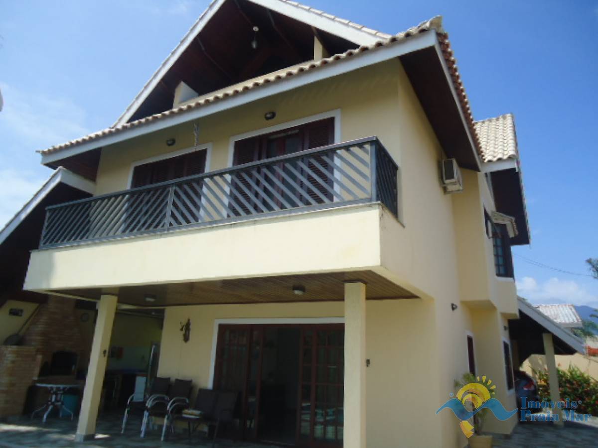 Casa para venda no bairro Flórida em Peruíbe