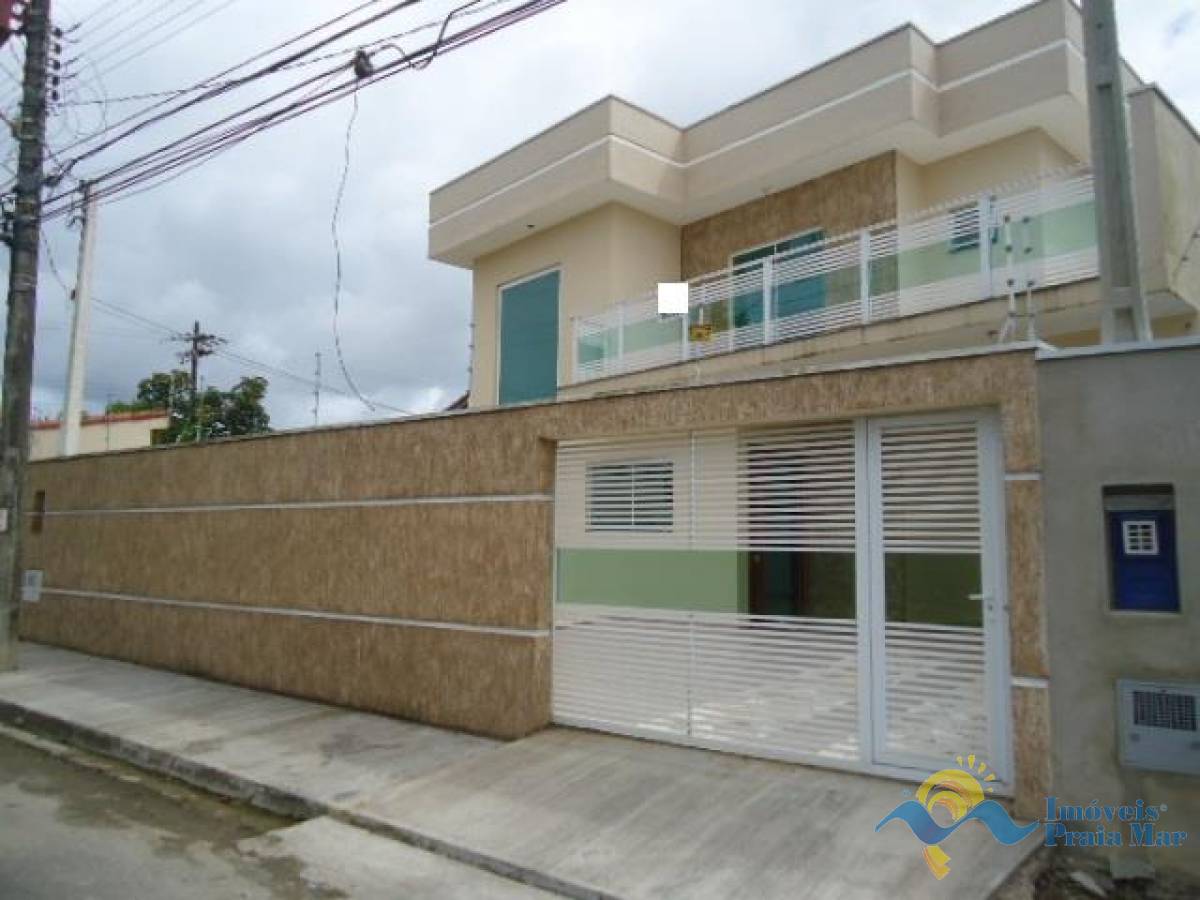 Casa para venda no bairro Belmira Novaes em Peruíbe