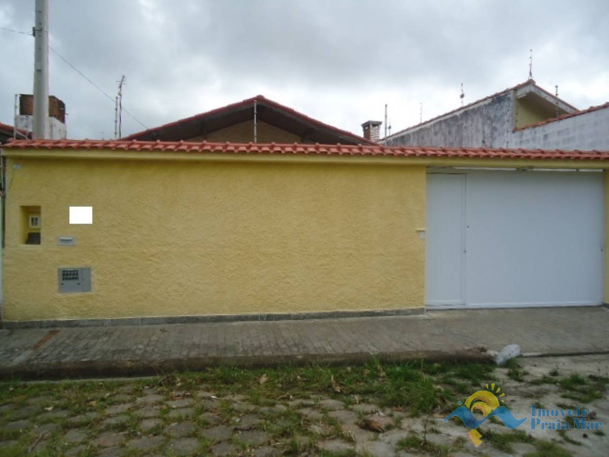 Casa para venda no bairro Stella Maris em Peruíbe