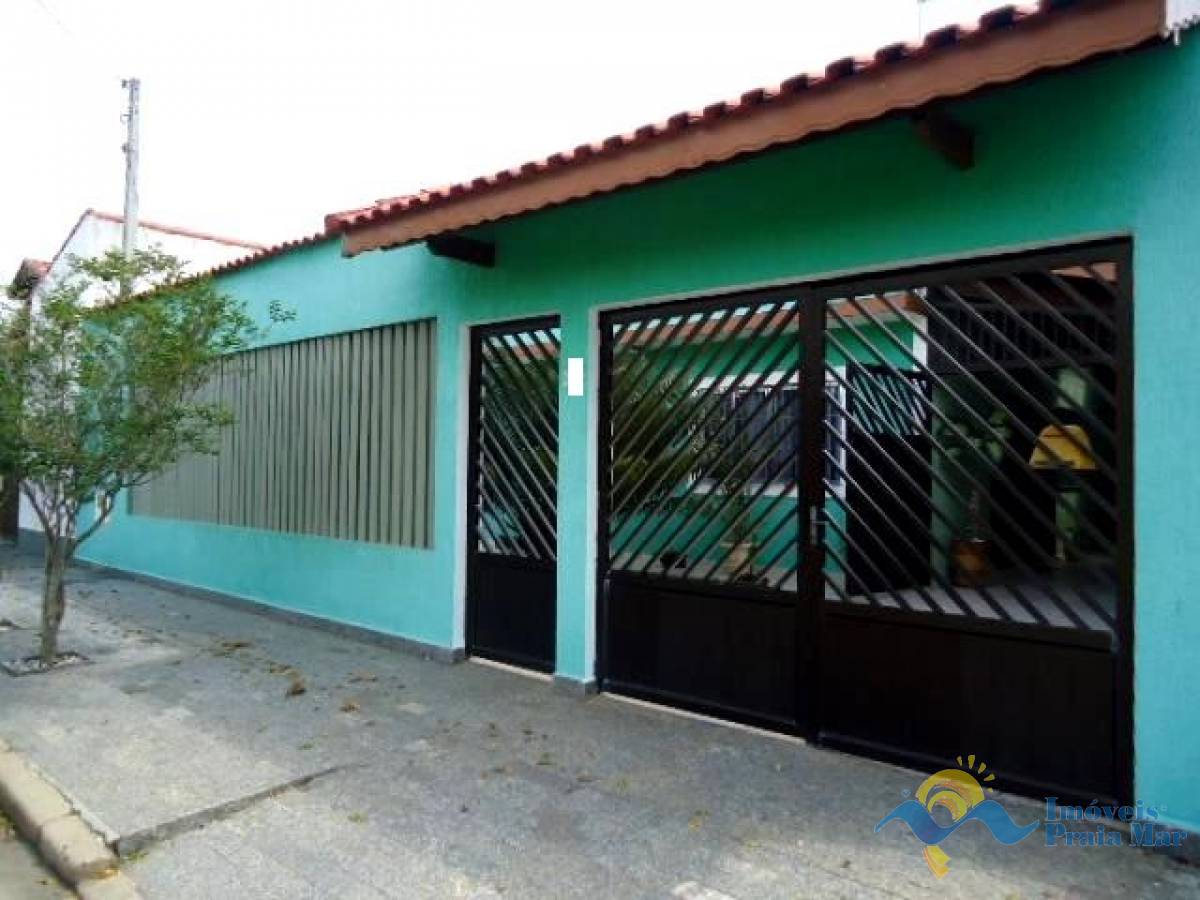 Casa para venda no bairro Arpoador em Peruíbe