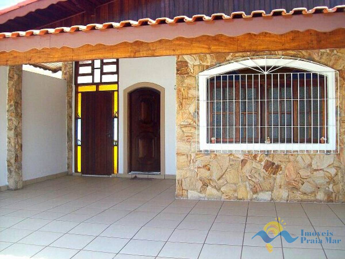 Casa para venda no bairro Stella Maris em Peruíbe