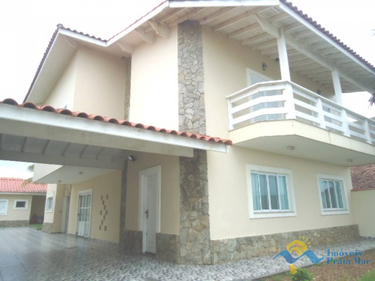 Casa para venda no bairro Beira Mar em Peruíbe