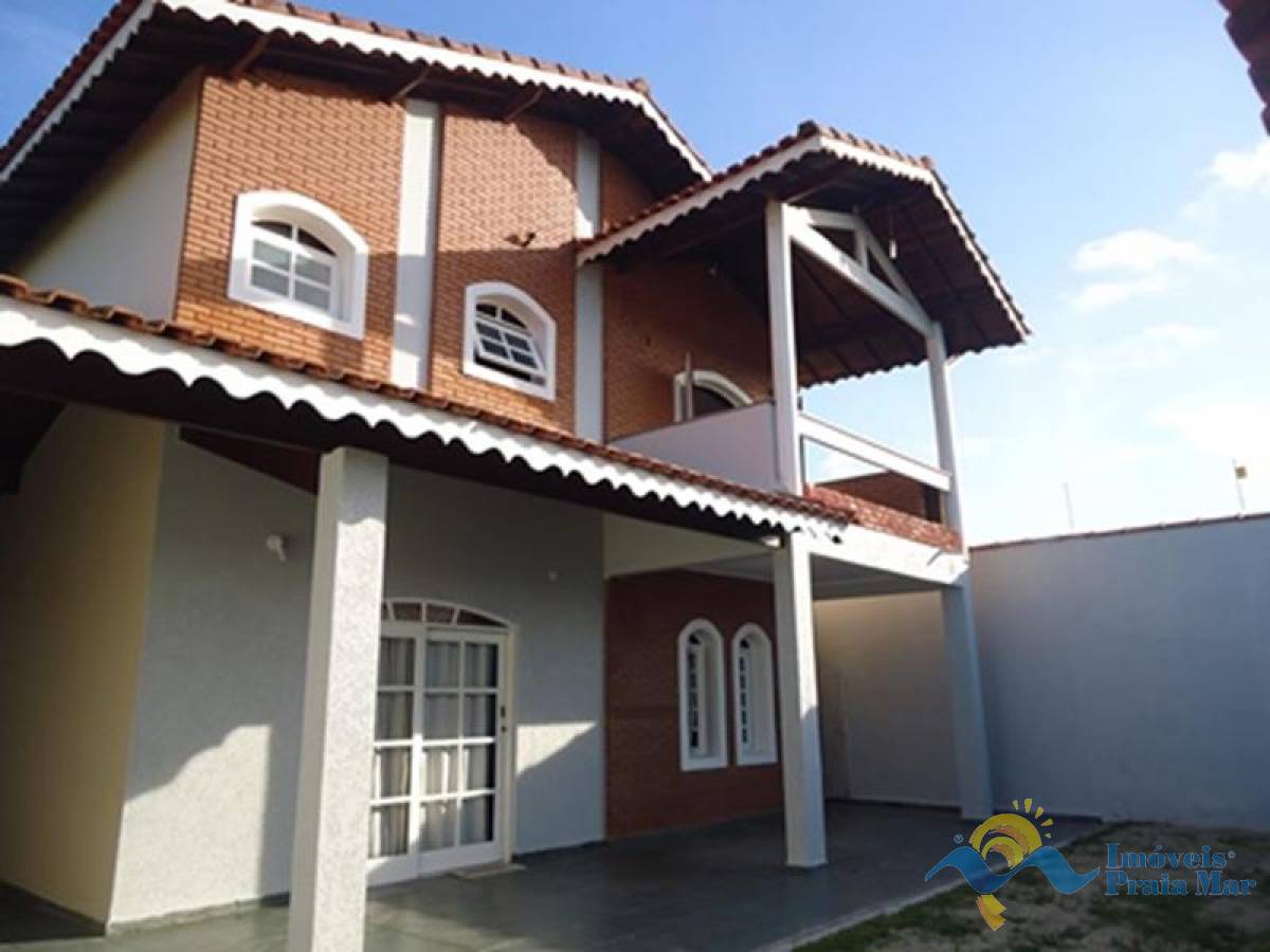 Casa para venda no bairro Arpoador em Peruíbe