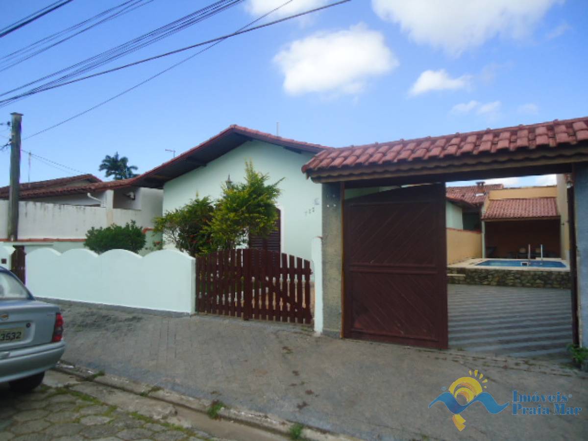 Casa para venda no bairro Três Marias em Peruíbe