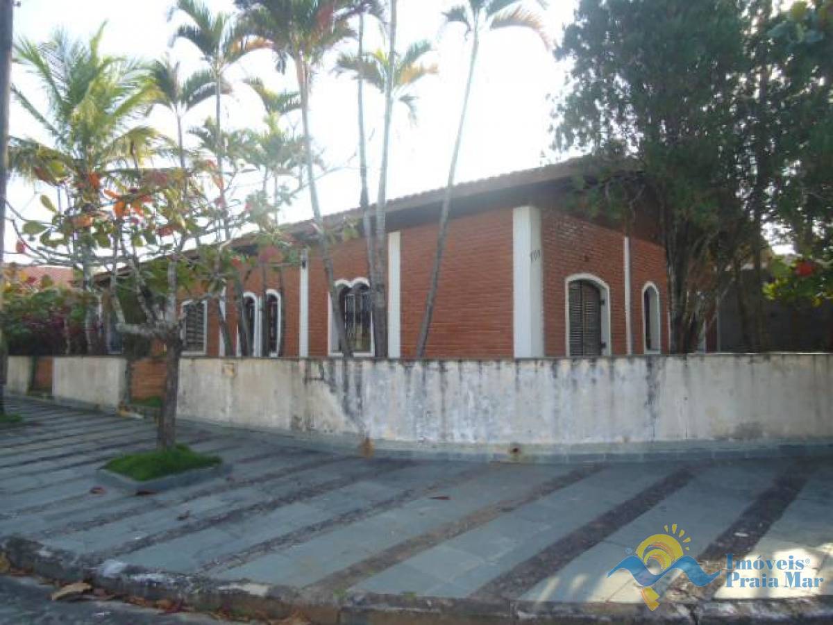 Casa para venda no bairro Três Marias em Peruíbe