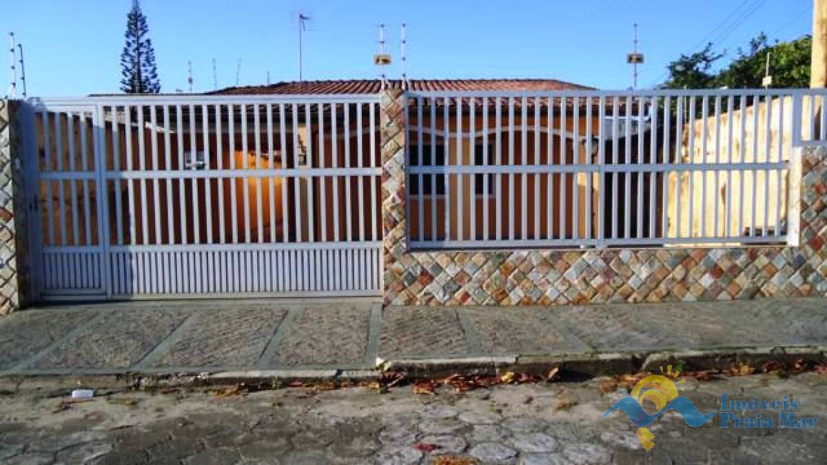 Casa para venda no bairro Samburá em Peruíbe