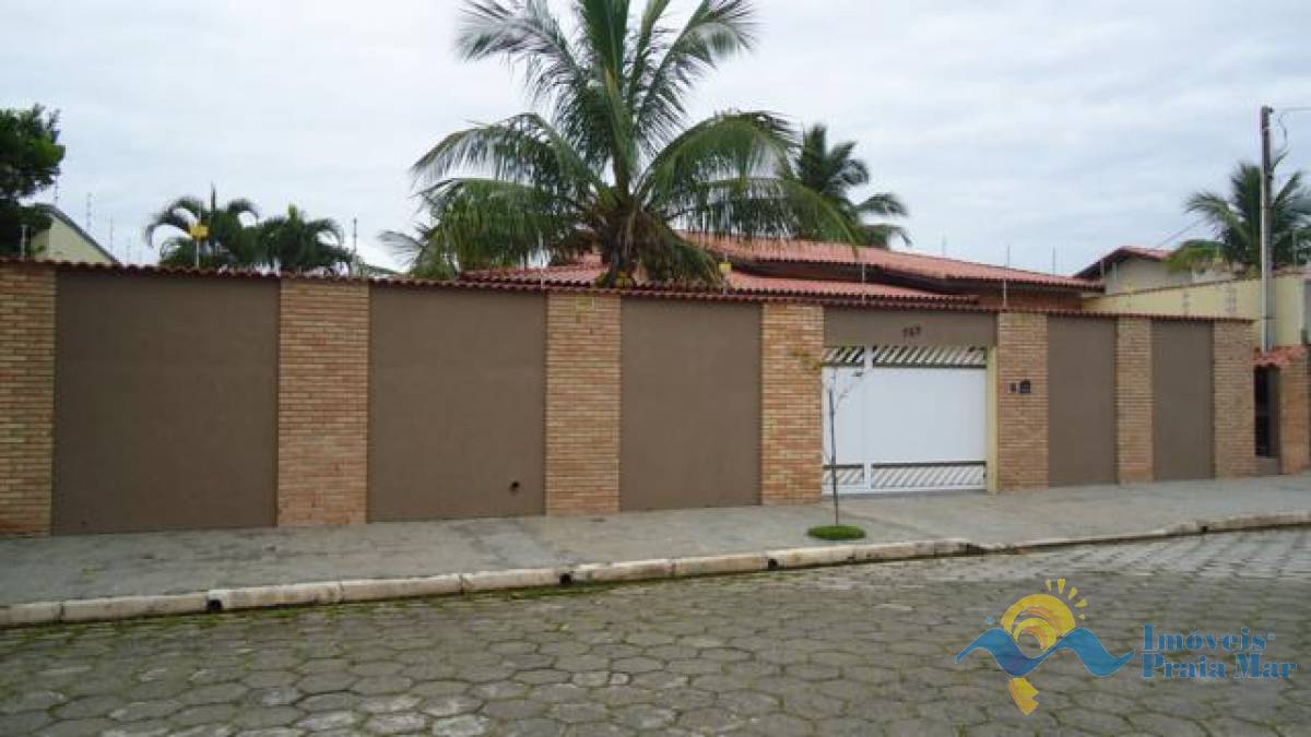 Casa para venda no bairro Oásis em Peruíbe