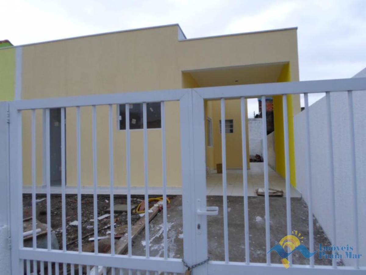 Casa para venda no bairro Turístico em Peruíbe