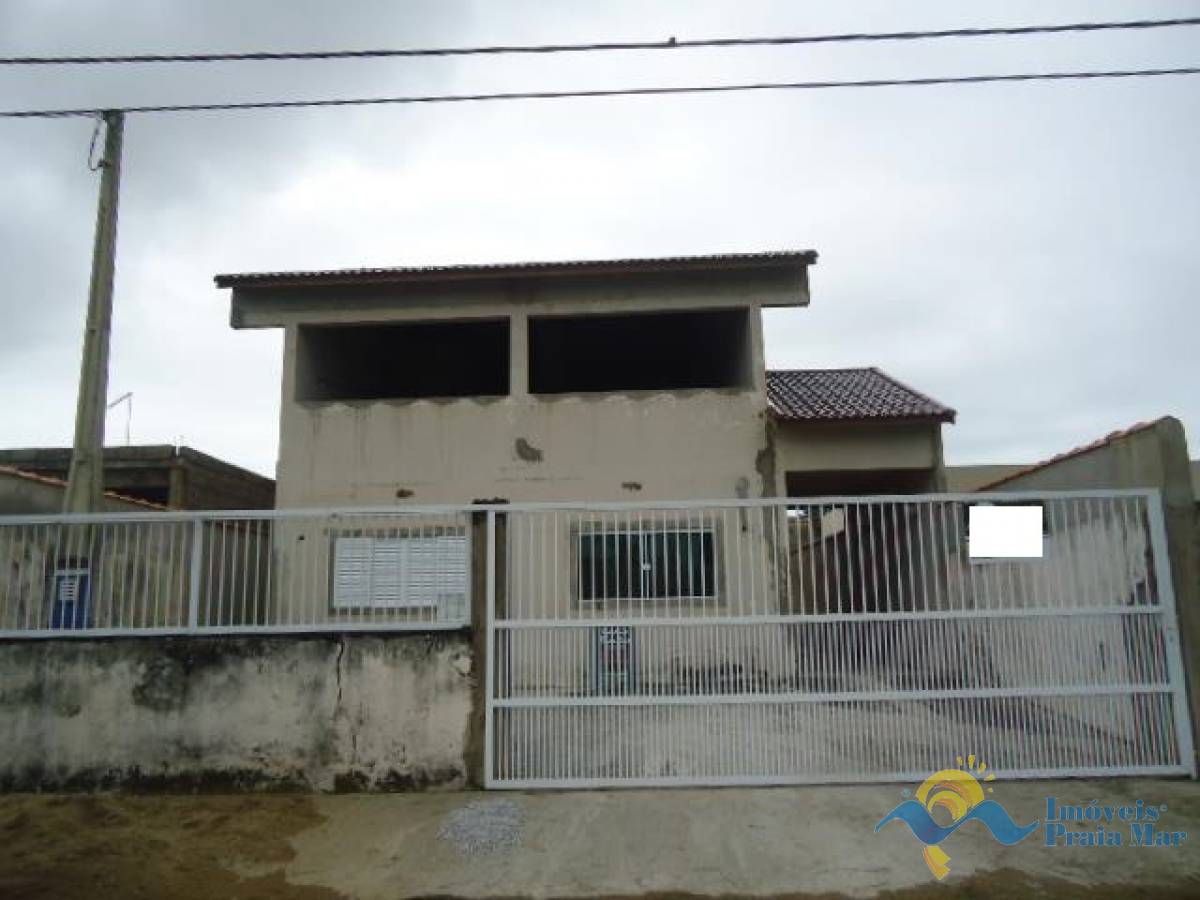 Casa para venda no bairro São João Batista II em Peruíbe