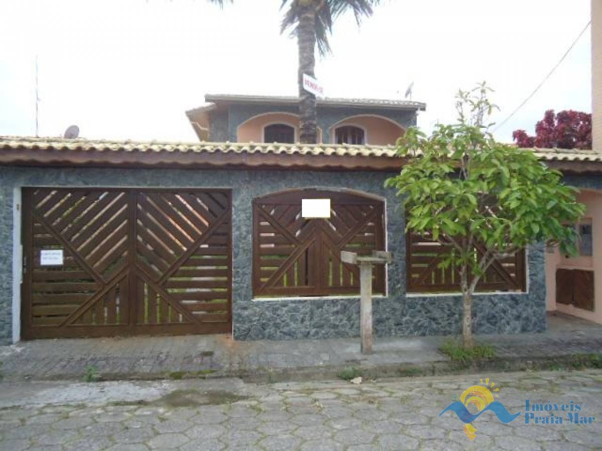 Casa para venda no bairro Casablanca em Peruíbe