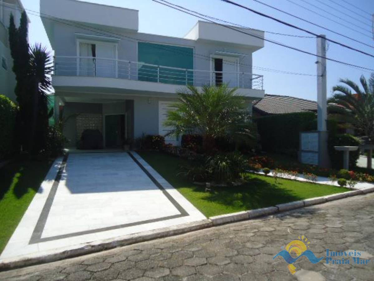 Casa para venda no bairro Bougainvillée II em Peruíbe