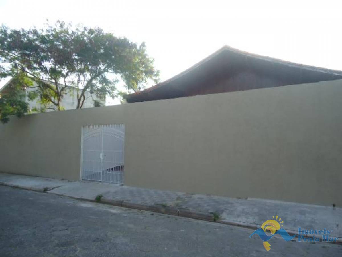 Casa para venda no bairro Scipel em Peruíbe