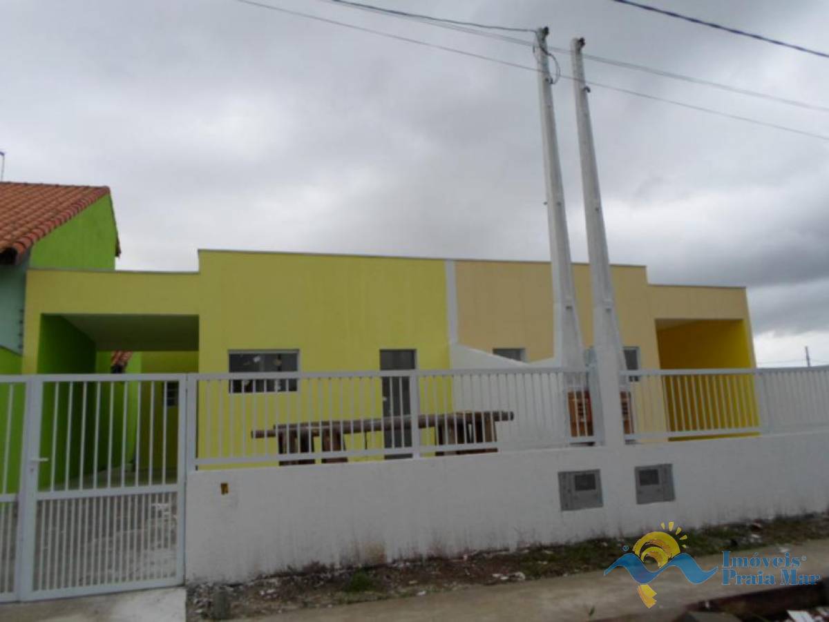 Casa para venda no bairro Turístico em Peruíbe