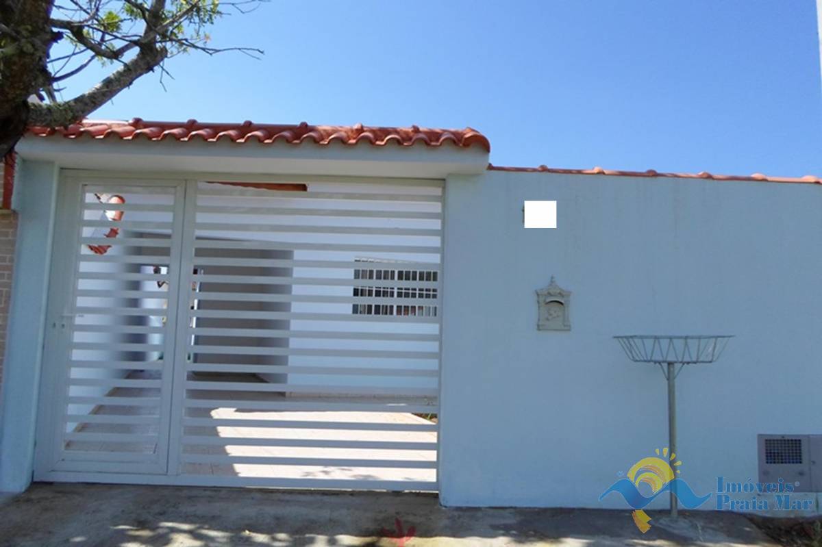 Casa para venda no bairro Estância dos Eucaliptos em Peruíbe