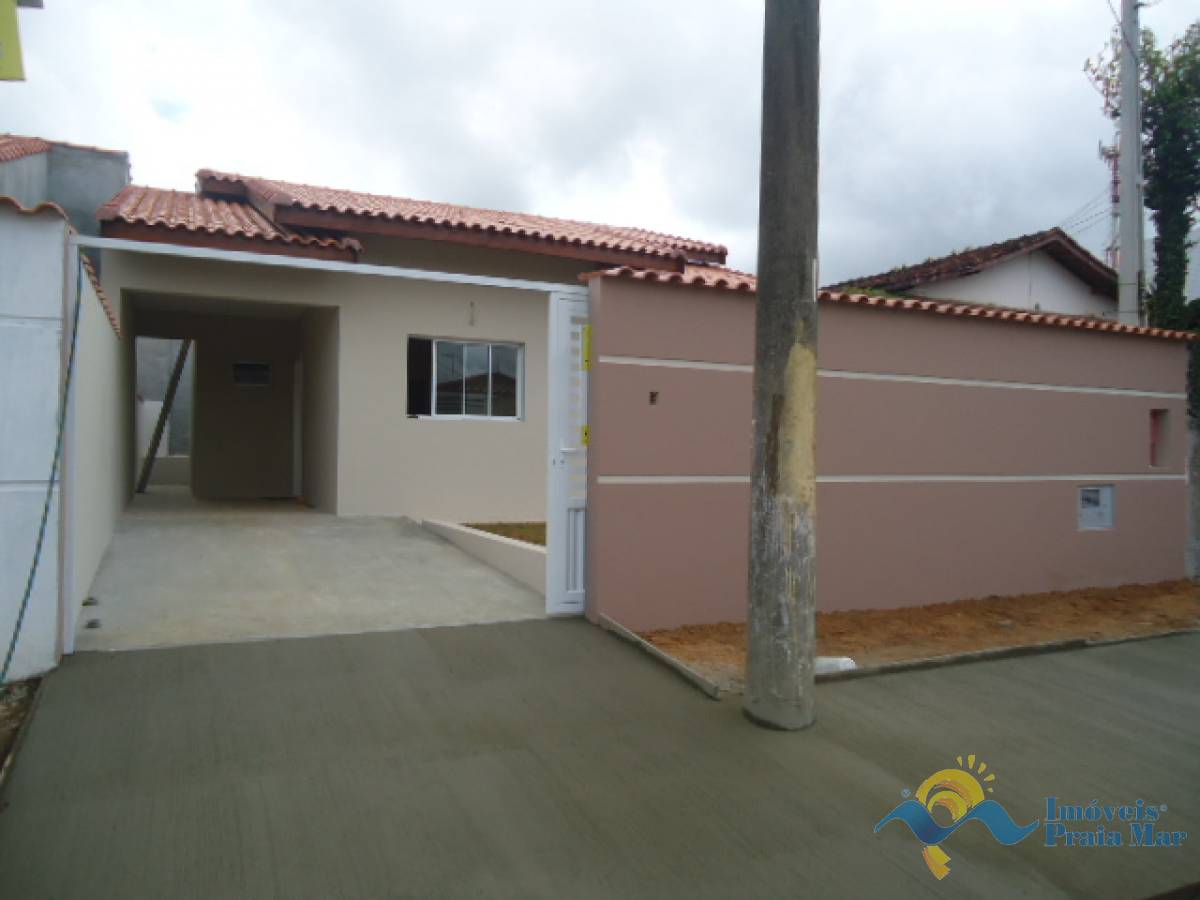 Casa para venda no bairro Stella Maris em Peruíbe