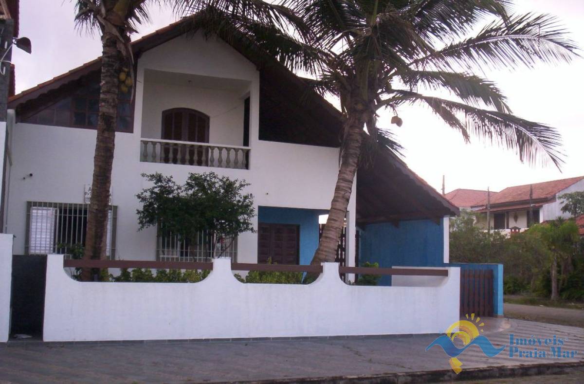 Casa para venda no bairro São José em Peruíbe