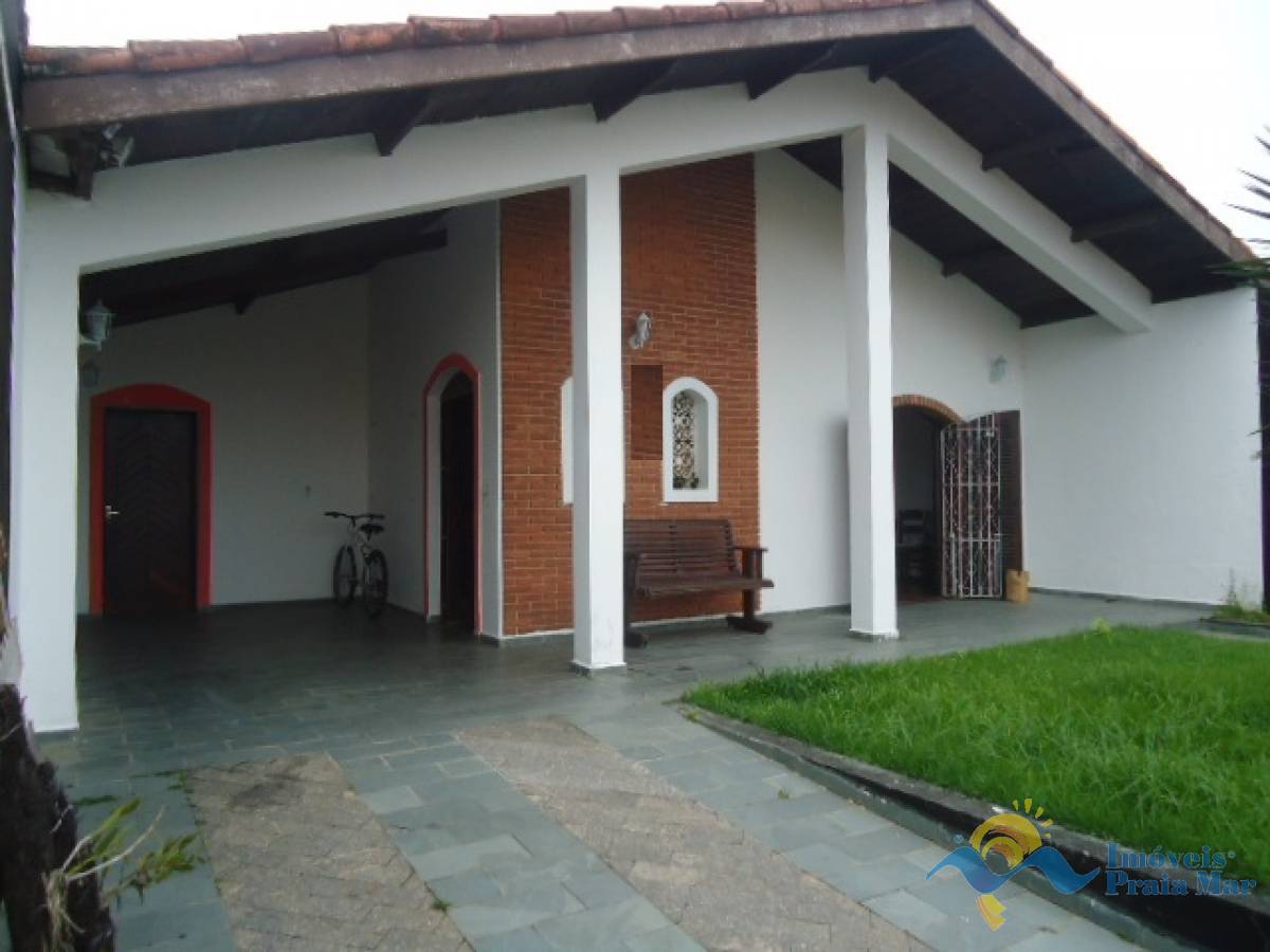 Casa para venda no bairro Oásis em Peruíbe