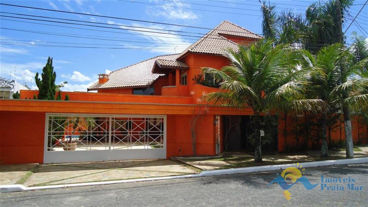 Casa para venda no bairro Jardim Imperador em Peruíbe