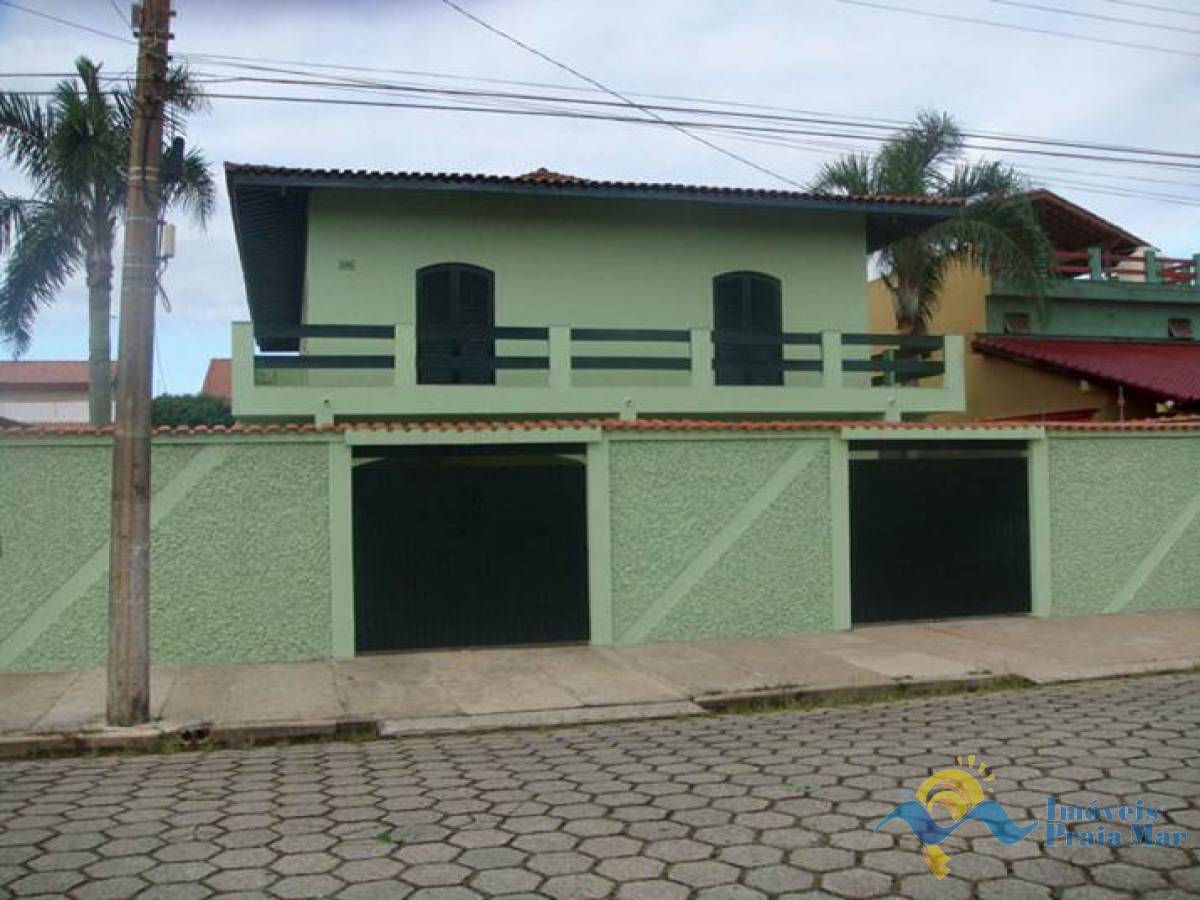 Casa para venda no bairro Maria Helena Novaes em Peruíbe