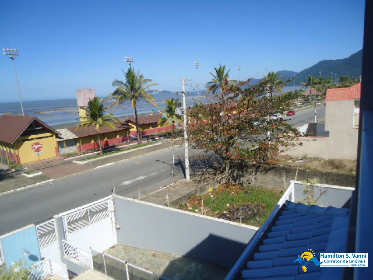 Casa para venda no bairro Ribamar em Peruíbe