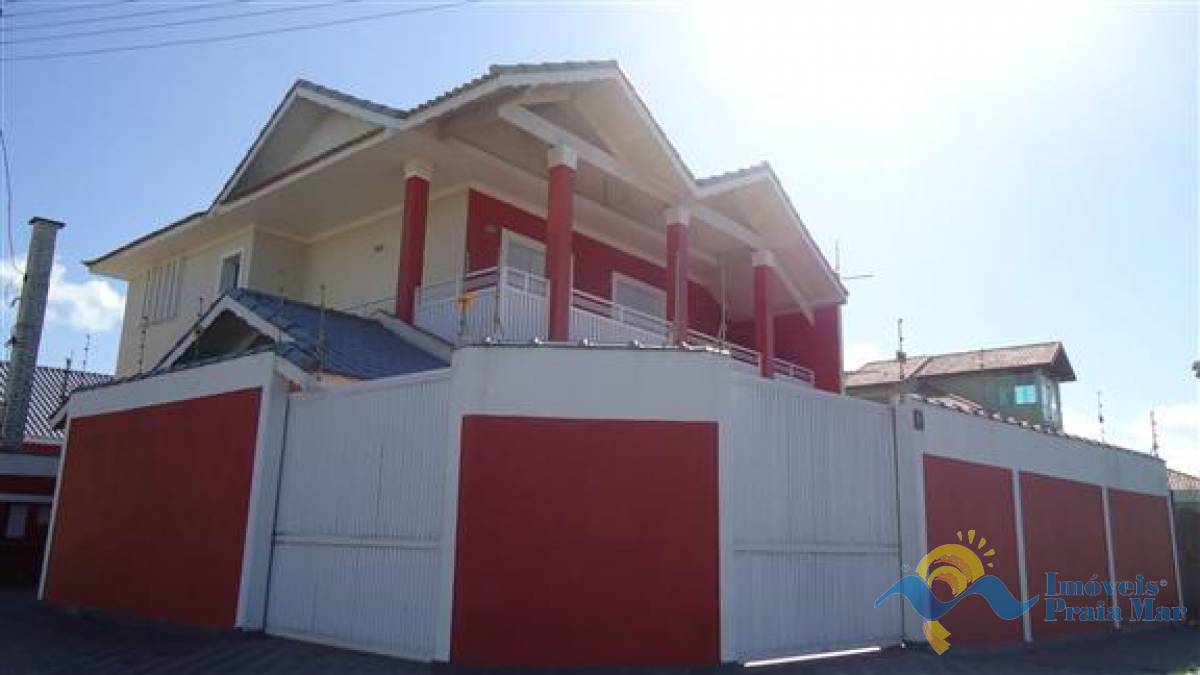 Casa para venda no bairro Ribamar em Peruíbe