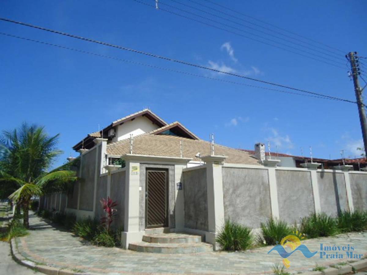 Casa para venda no bairro Ribamar em Peruíbe