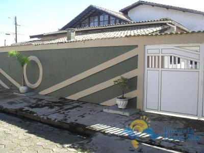 Casa para venda no bairro São João Batista em Peruíbe