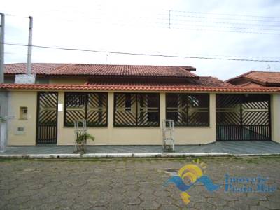 Casa para venda no bairro Stella Maris em Peruíbe