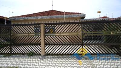 Casa para venda no bairro Stella Maris em Peruíbe