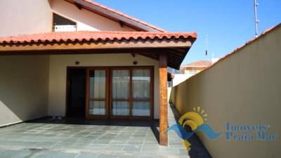 Casa para venda no bairro Stella Maris em Peruíbe