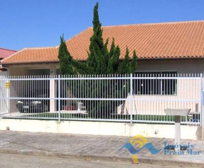 Casa para venda no bairro Stella Maris em Peruíbe