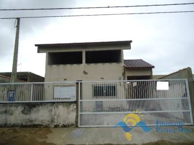 Casa para venda no bairro São João Batista II em Peruíbe