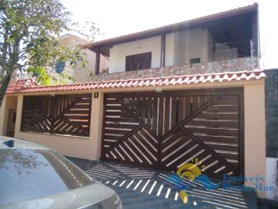 Casa para venda no bairro Ribamar em Peruíbe