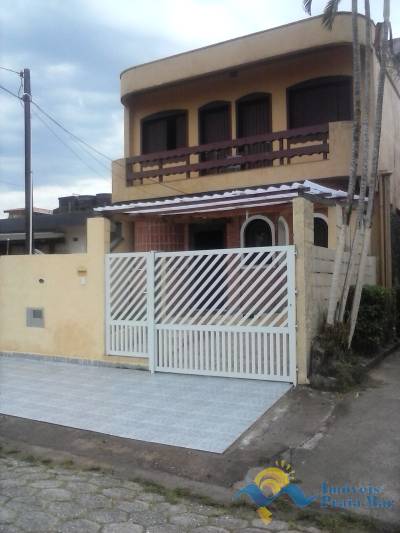 Casa para venda no bairro Samburá em Peruíbe