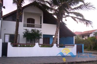 Casa para venda no bairro São José em Peruíbe