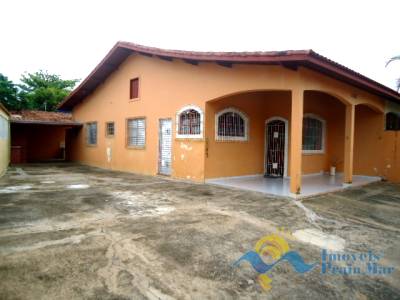 Casa para venda no bairro Flórida em Peruíbe