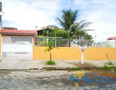 Casa para venda no bairro Oásis em Peruíbe