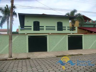 Casa para venda no bairro Maria Helena Novaes em Peruíbe