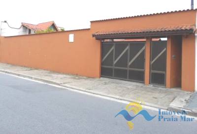 Casa para venda no bairro Ribamar em Peruíbe