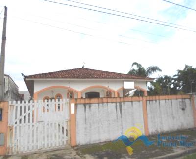 Casa para venda no bairro Flórida em Peruíbe