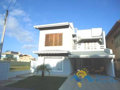 Casa para venda no bairro Três Marias em Peruíbe