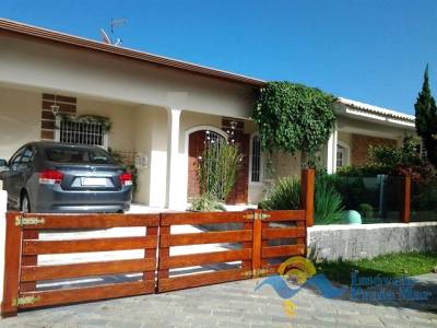 Casa para venda no bairro Oásis em Peruíbe