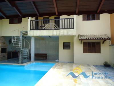 Casa para venda no bairro Stella Maris em Peruíbe