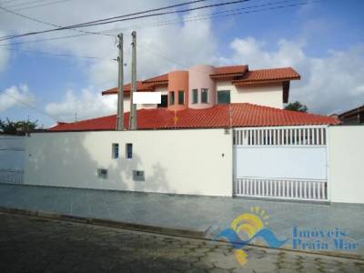 Casa para venda no bairro Stella Maris em Peruíbe