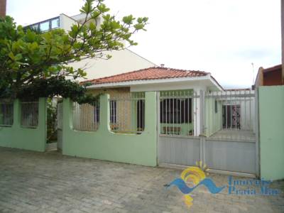 Casa para venda no bairro São João Batista em Peruíbe